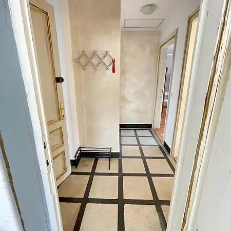 'sea South' Apartment, Super Central, Vintage Style, 1bdr דירה