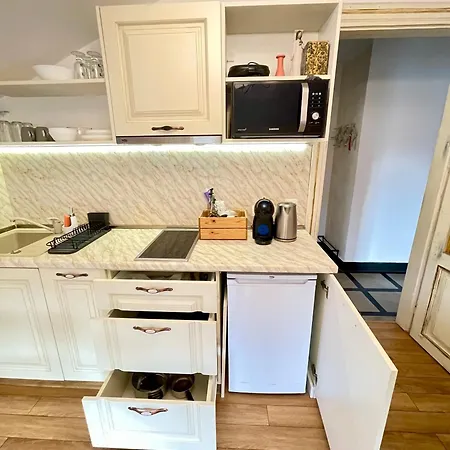 Апартаменты 'sea South' Apartment, Super Central, Vintage Style, 1bdr